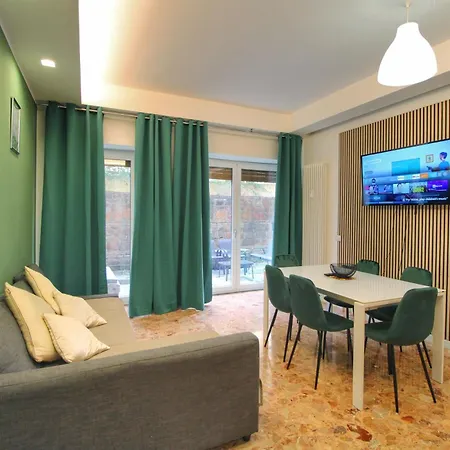 Delicious 2 Bed Room Apartment And Garden By Yh-3